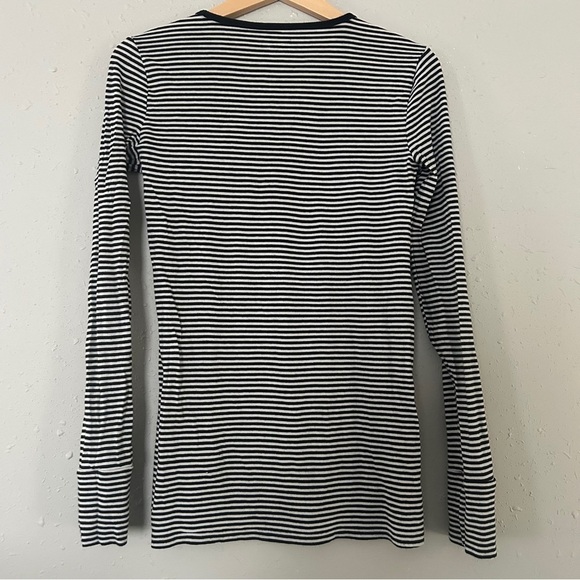 🦋 GAP Black & White Striped Long Sleeve Blouse Casual Comfy Small Soft 💖 - Picture 4 of 4